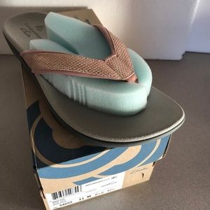 Clarks Brio Sol Rose Gold Slippers 11 M